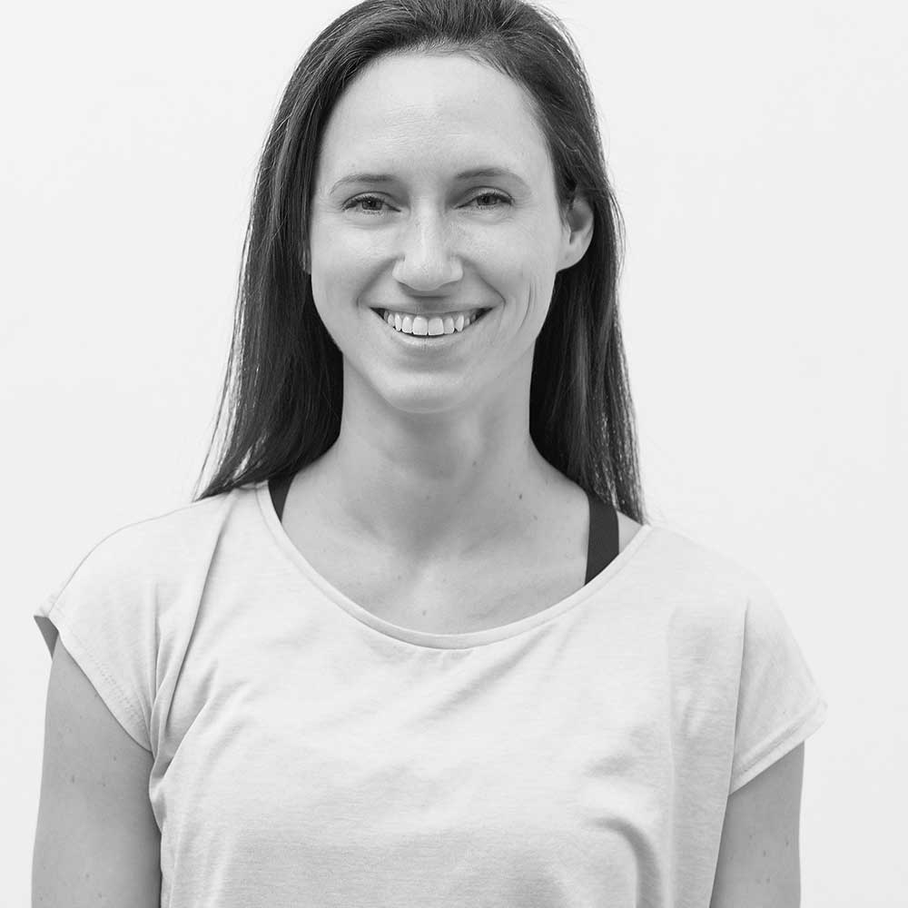 Conny Stögerer Physio Yoga