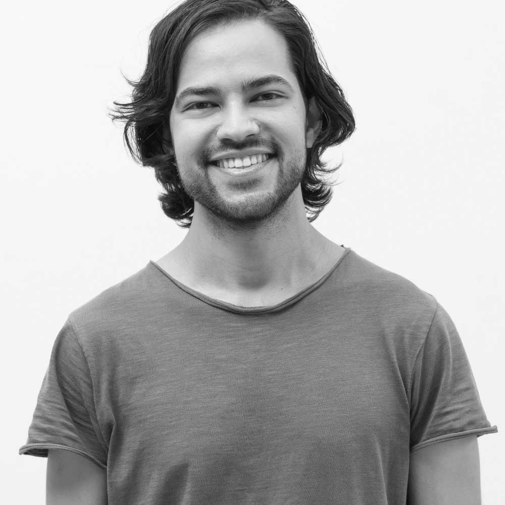 Philipp Sharma Yin Yoga